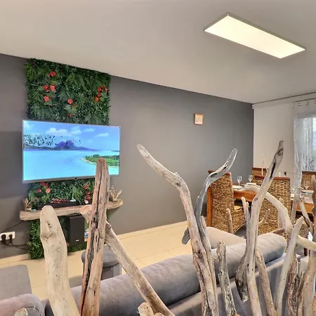 Tropical Escape - Mountain View & Terrace شقة *